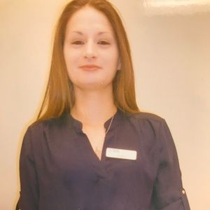 Meet your Posher, Nicole